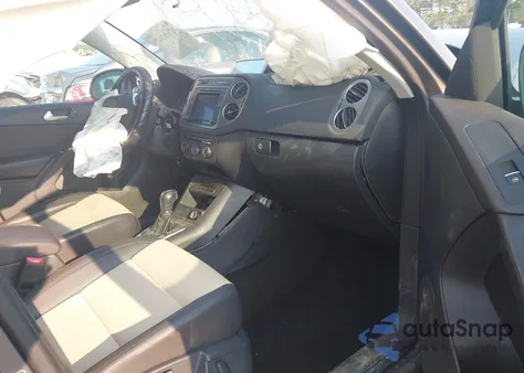 2016 Volkswagen Tiguan S/Se/Sel/R-Line from USA, damaged, VIN WVGAV7AX0GW563336